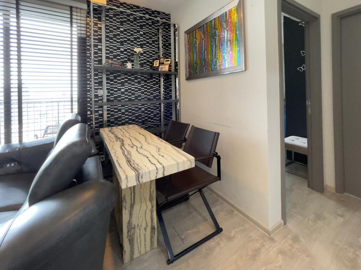 The Base Deluxe Kingsize Apartment Pattaya Luaran gambar