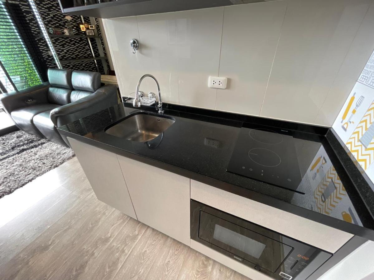 The Base Deluxe Kingsize Apartment Pattaya Luaran gambar