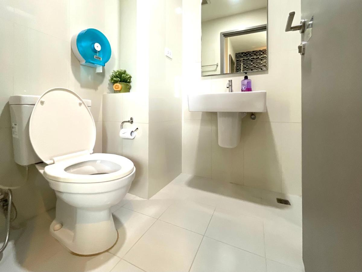 The Base Deluxe Kingsize Apartment Pattaya Luaran gambar
