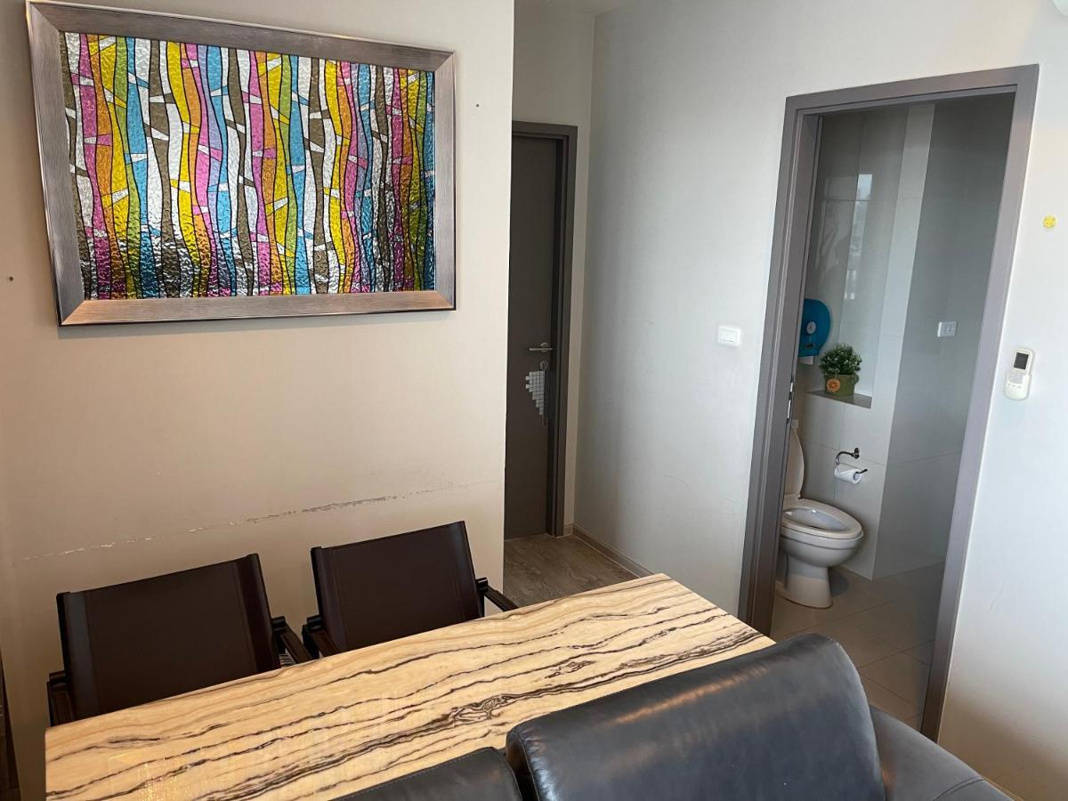 The Base Deluxe Kingsize Apartment Pattaya Luaran gambar